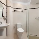 Annatoli Villa Koszkinú